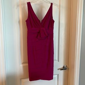 Cute and classy! Very flattering style Jones New York 4P